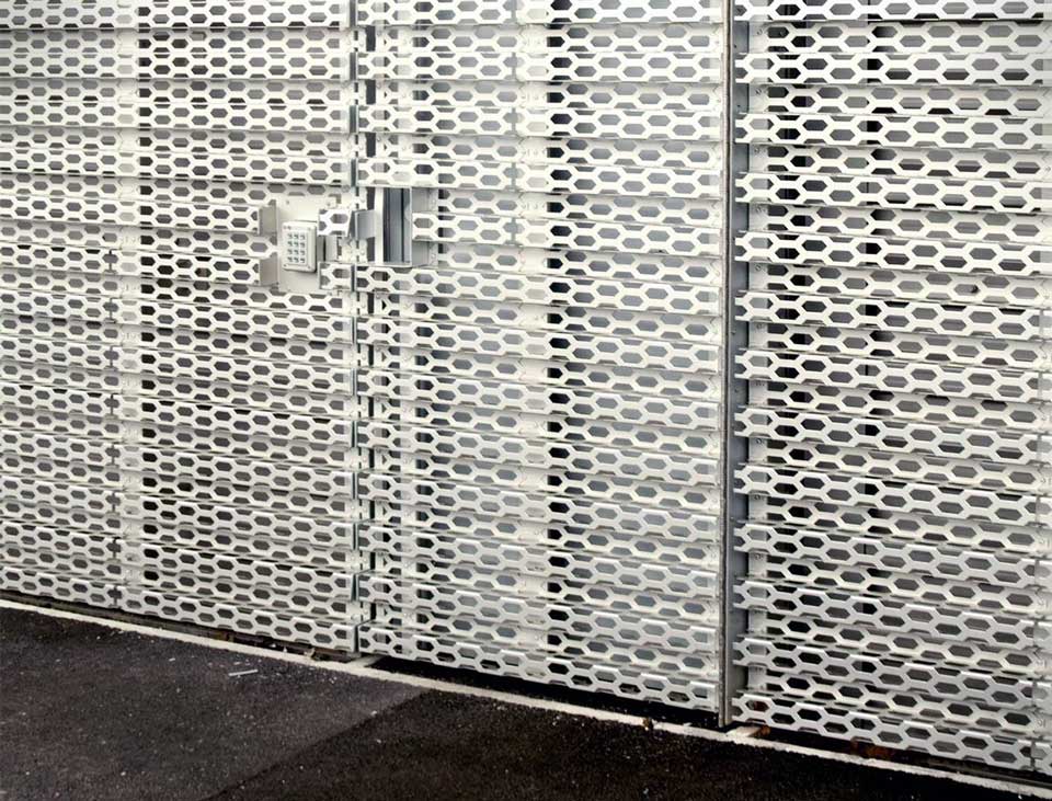 Acoustic door