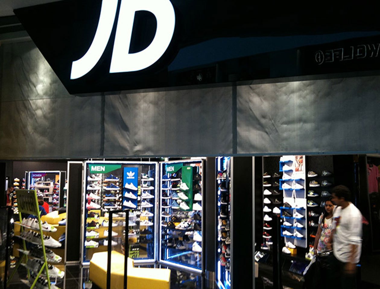 smoke curtain installed at jd sports